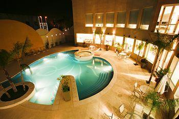 Hotel Quorum Golf, Tenis & Spa 코르도바 외부 사진